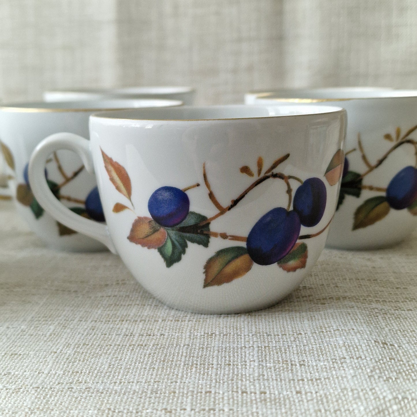 Royal Worcester Evesham Gold Fine Porcelain Cups