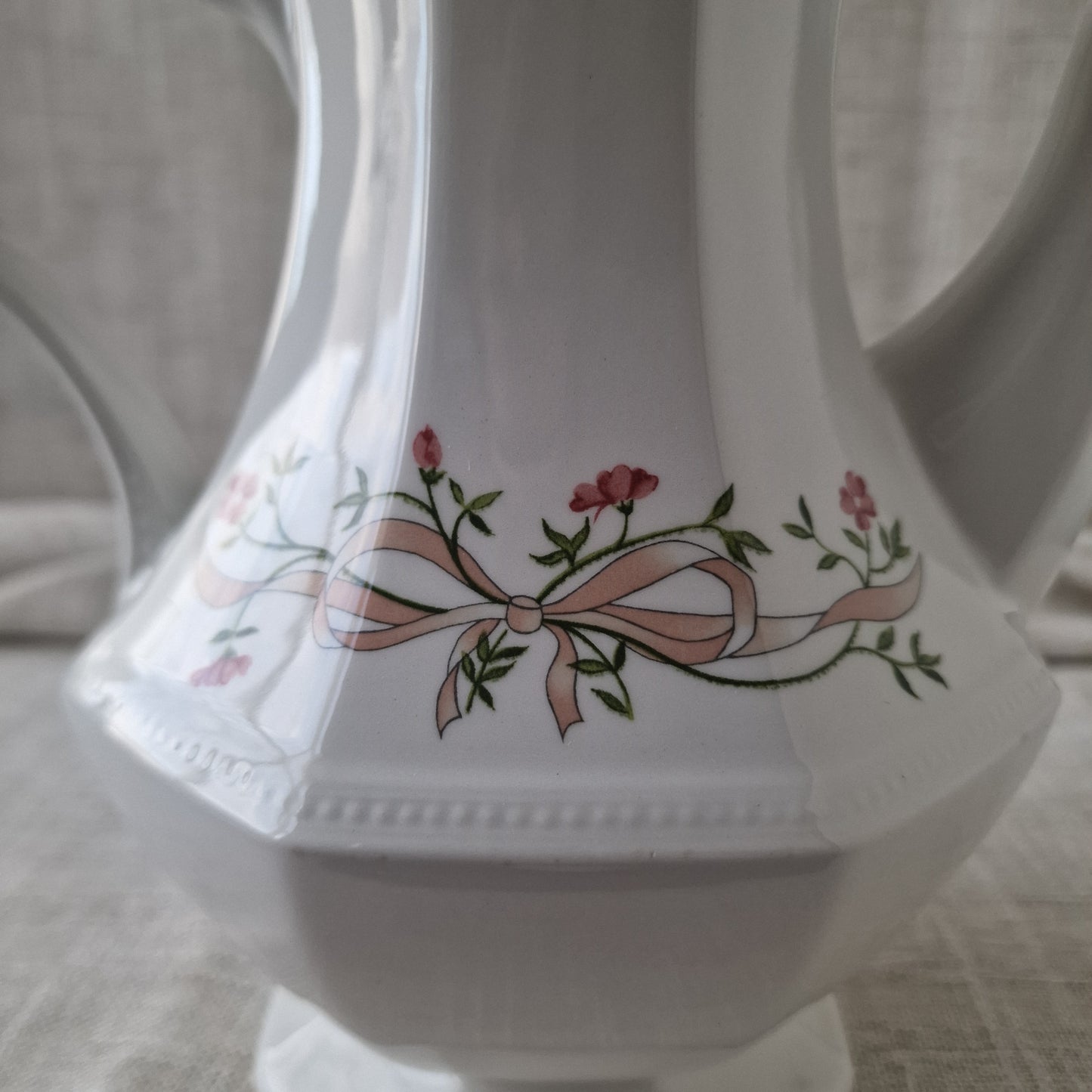 Eternal Beau Coffee Pot by Johnson Brothers