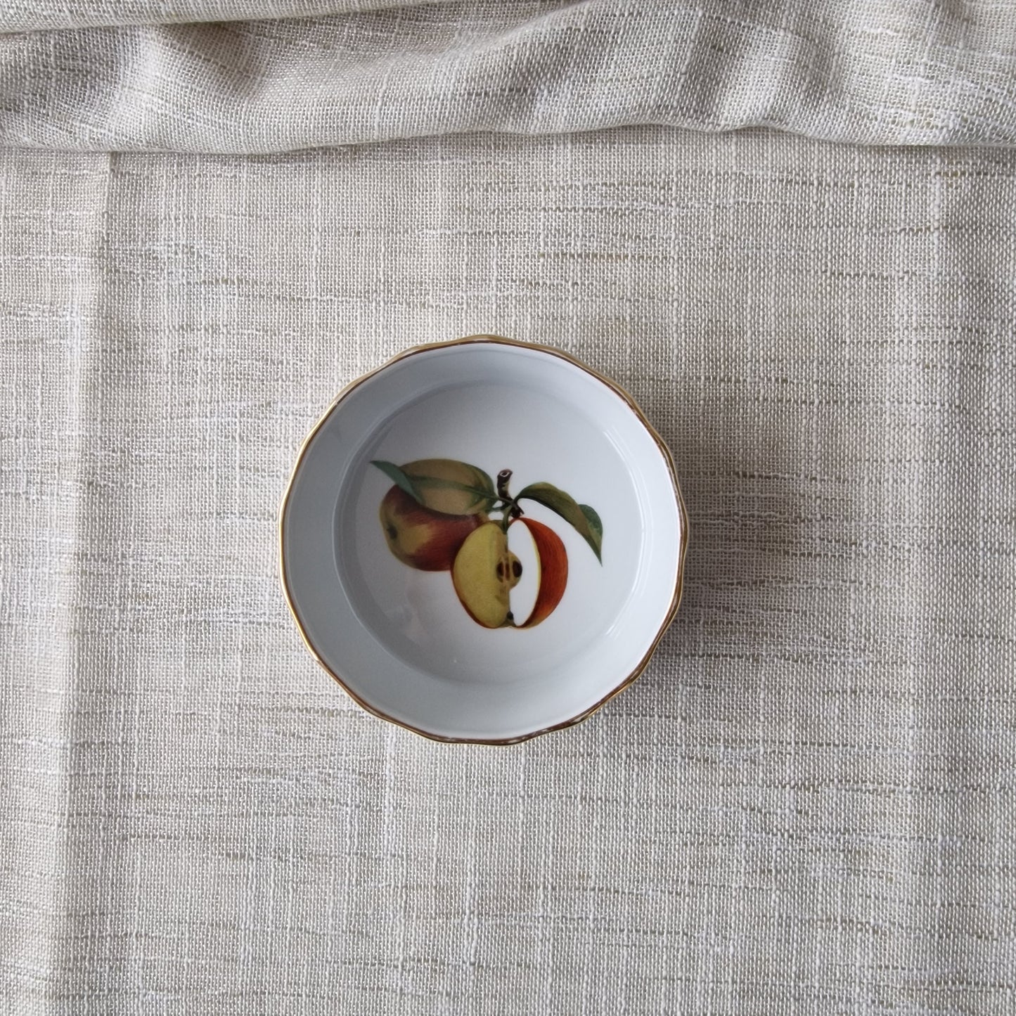 Royal Worcester Evesham Gold Fine Porcelain Flan Dish
