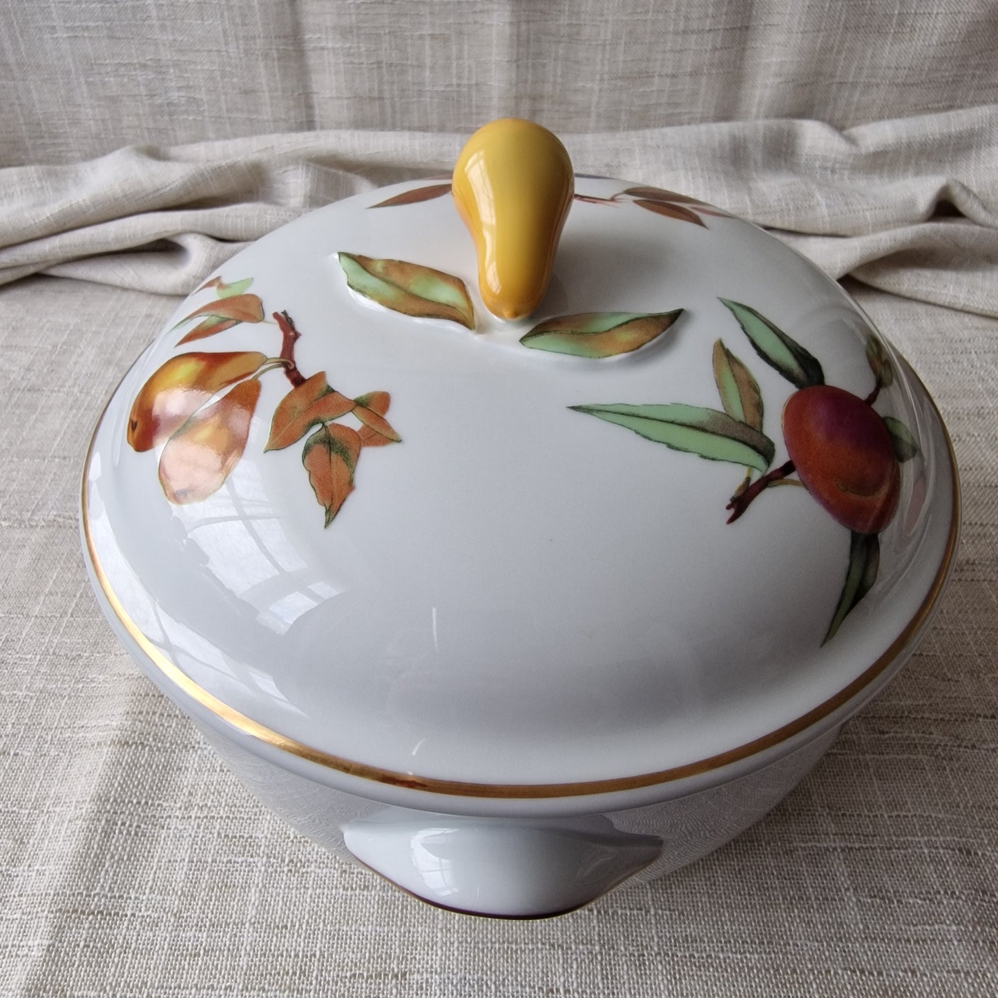 Royal Worcester Evesham Gold Fine Porcelain Casserole