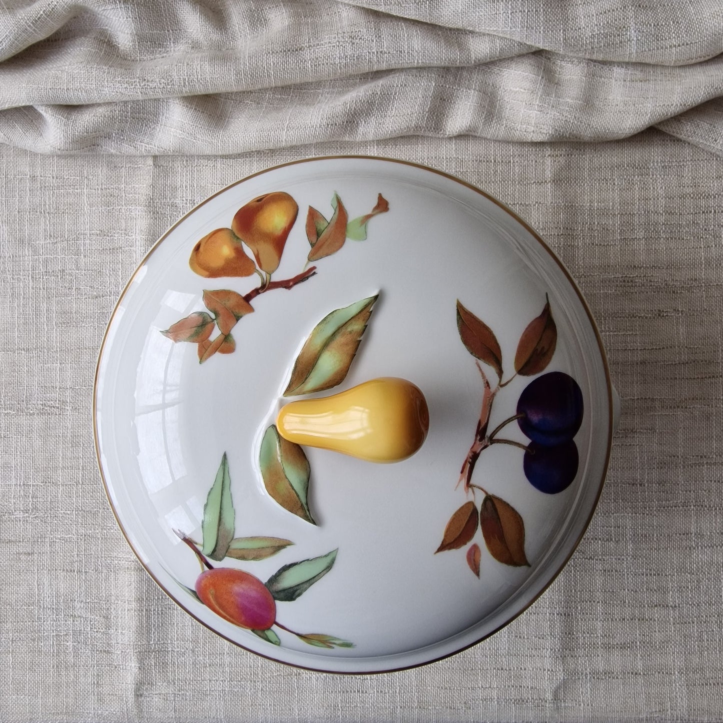 Royal Worcester Evesham Gold Fine Porcelain Casserole