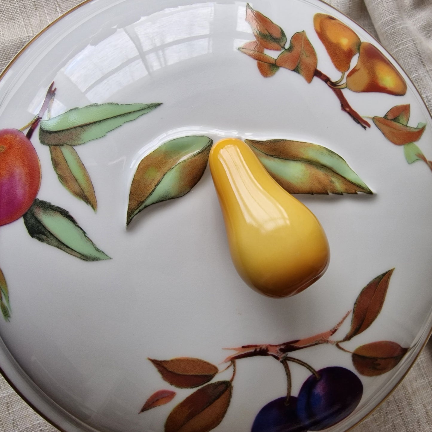 Royal Worcester Evesham Gold Fine Porcelain Casserole