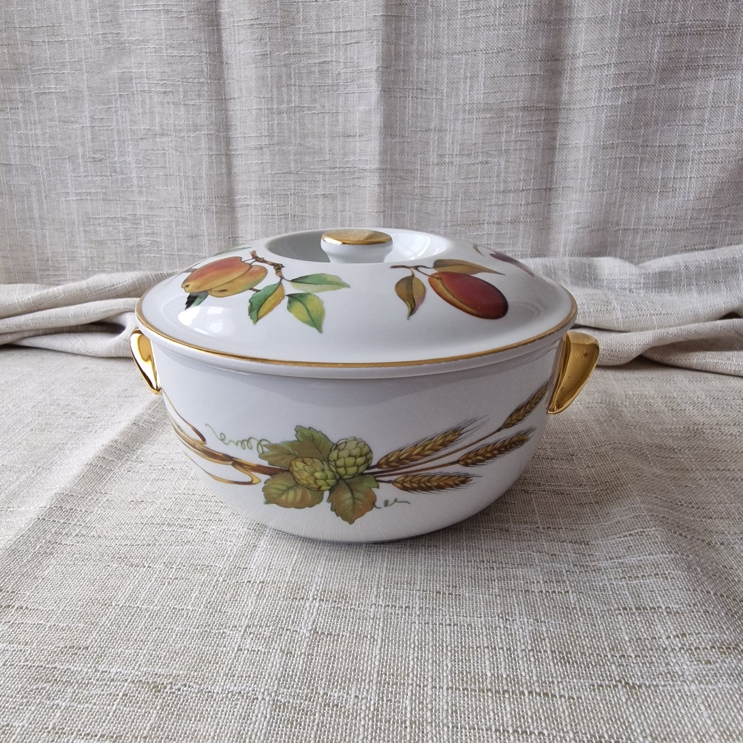Royal Worcester Evesham Gold Fine Porcelain Casserole