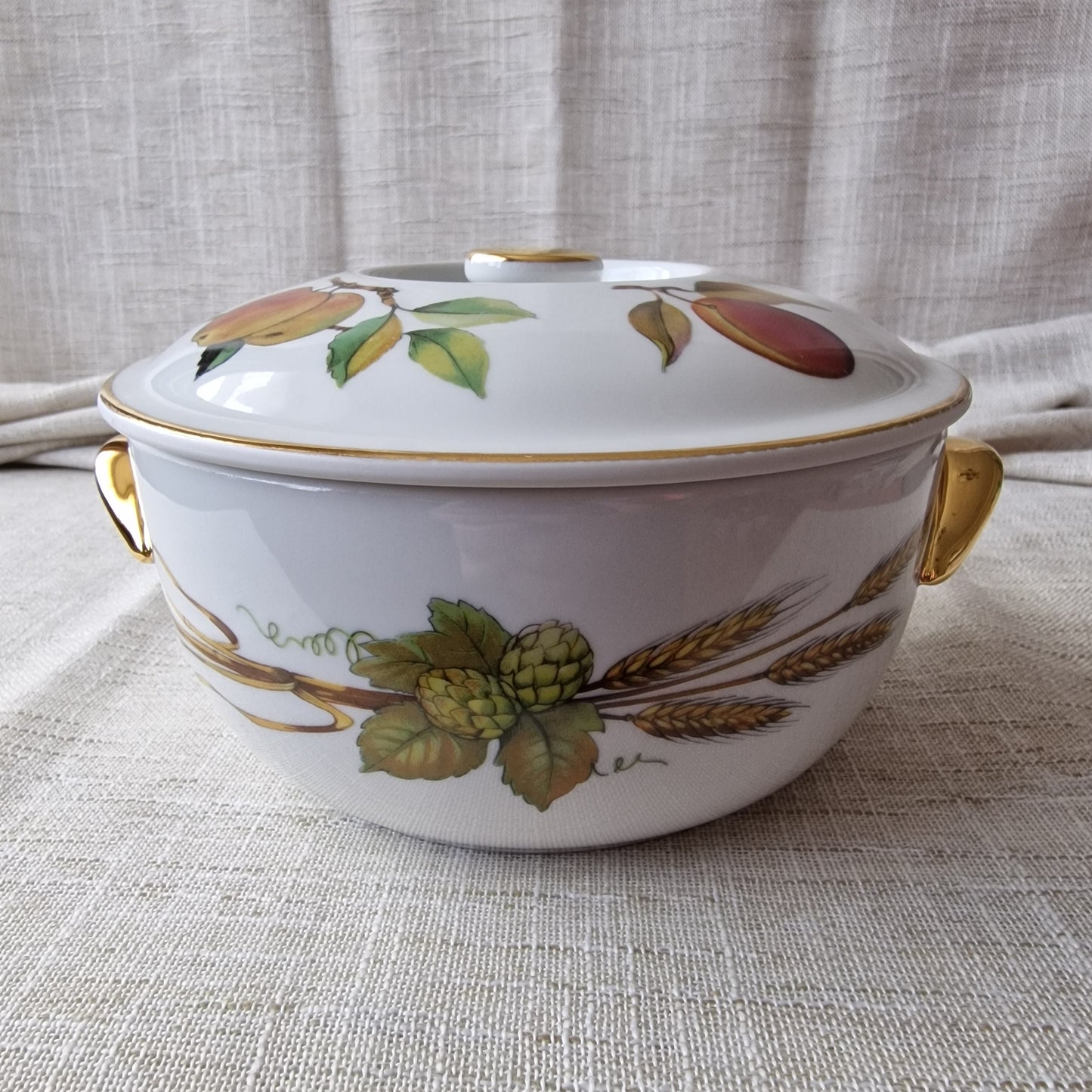 Royal Worcester Evesham Gold Fine Porcelain Casserole
