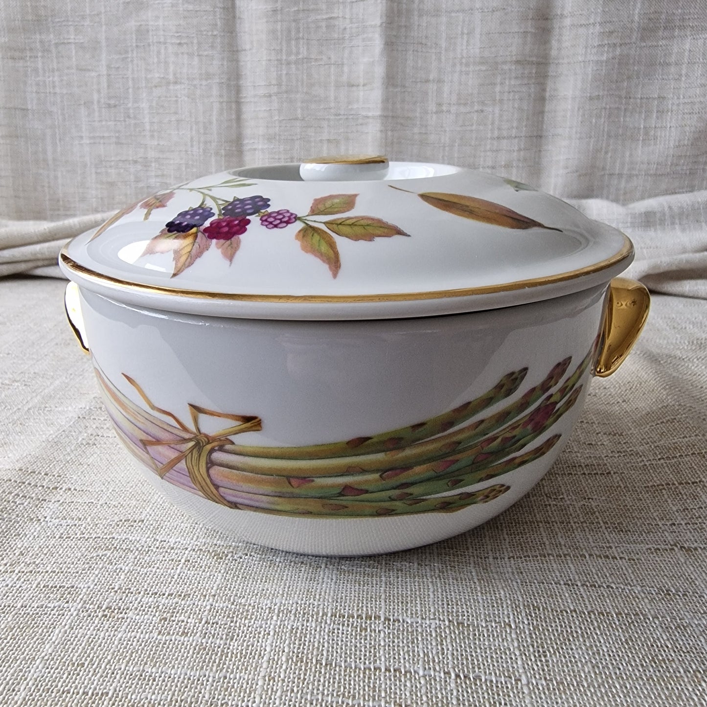 Royal Worcester Evesham Gold Fine Porcelain Casserole