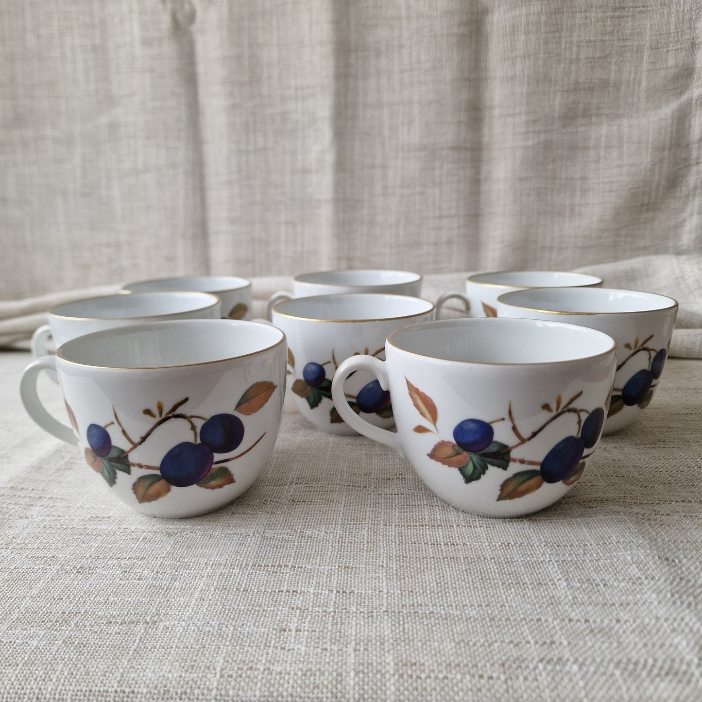 Royal Worcester Evesham Gold Fine Porcelain Cups
