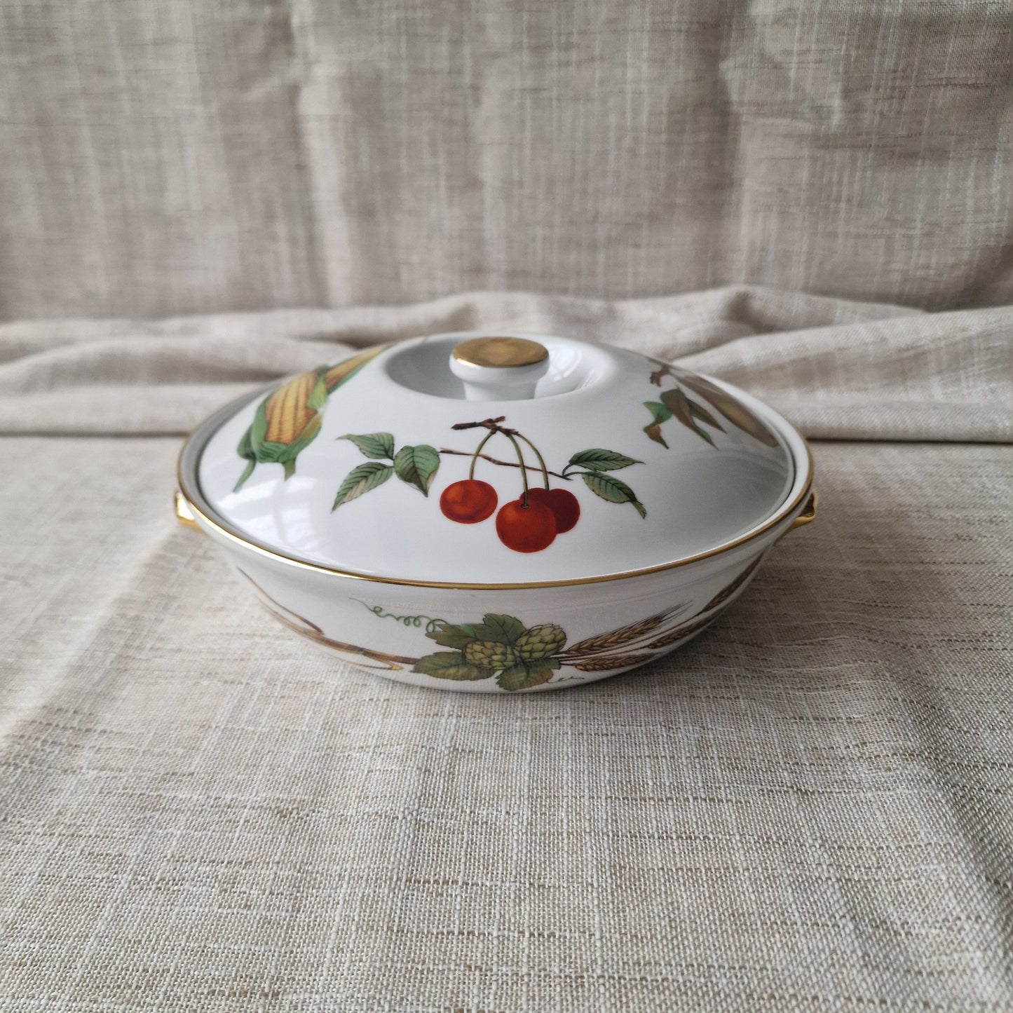 Royal Worcester Evesham Gold Fine Porcelain Casserole
