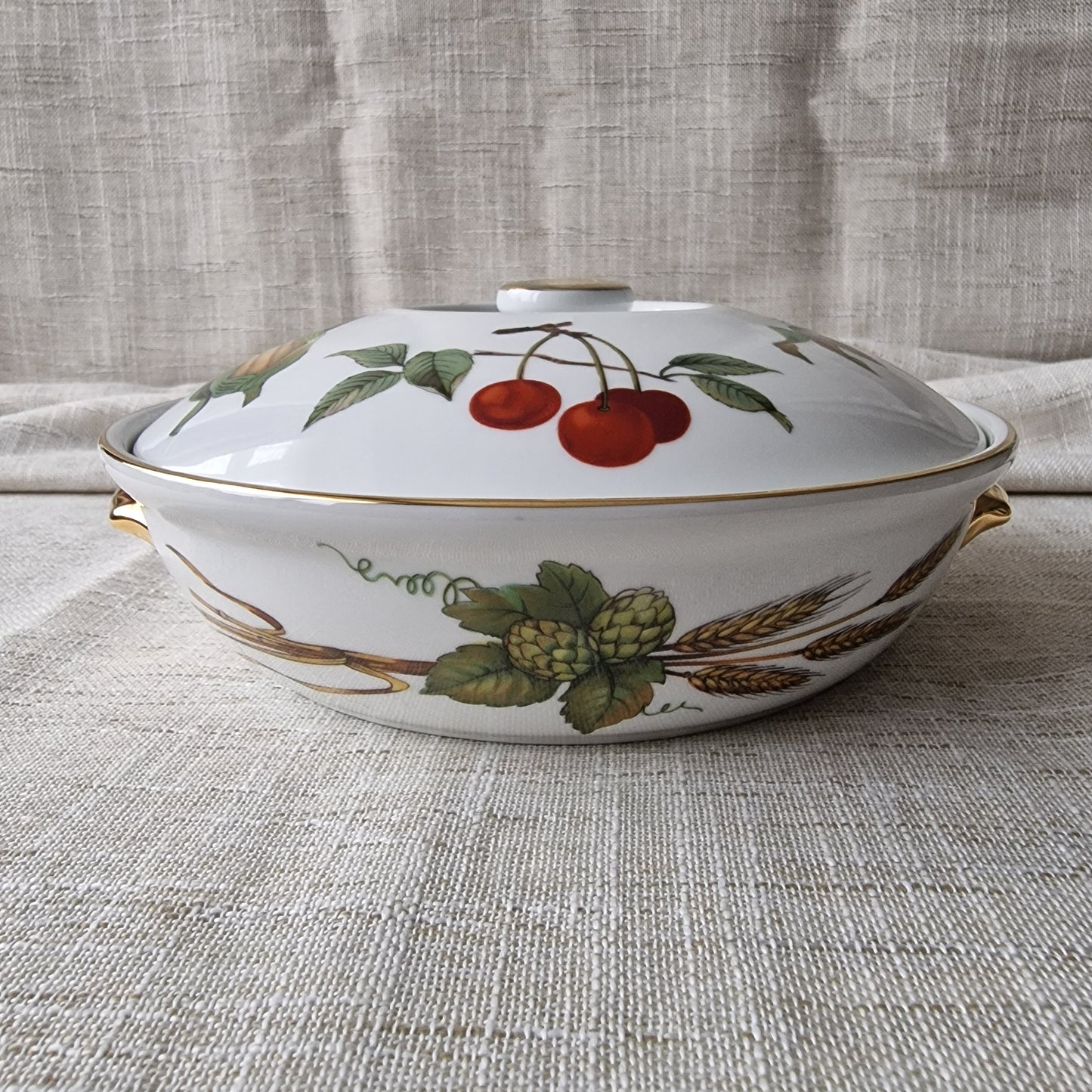Royal Worcester Evesham Gold Fine Porcelain Casserole