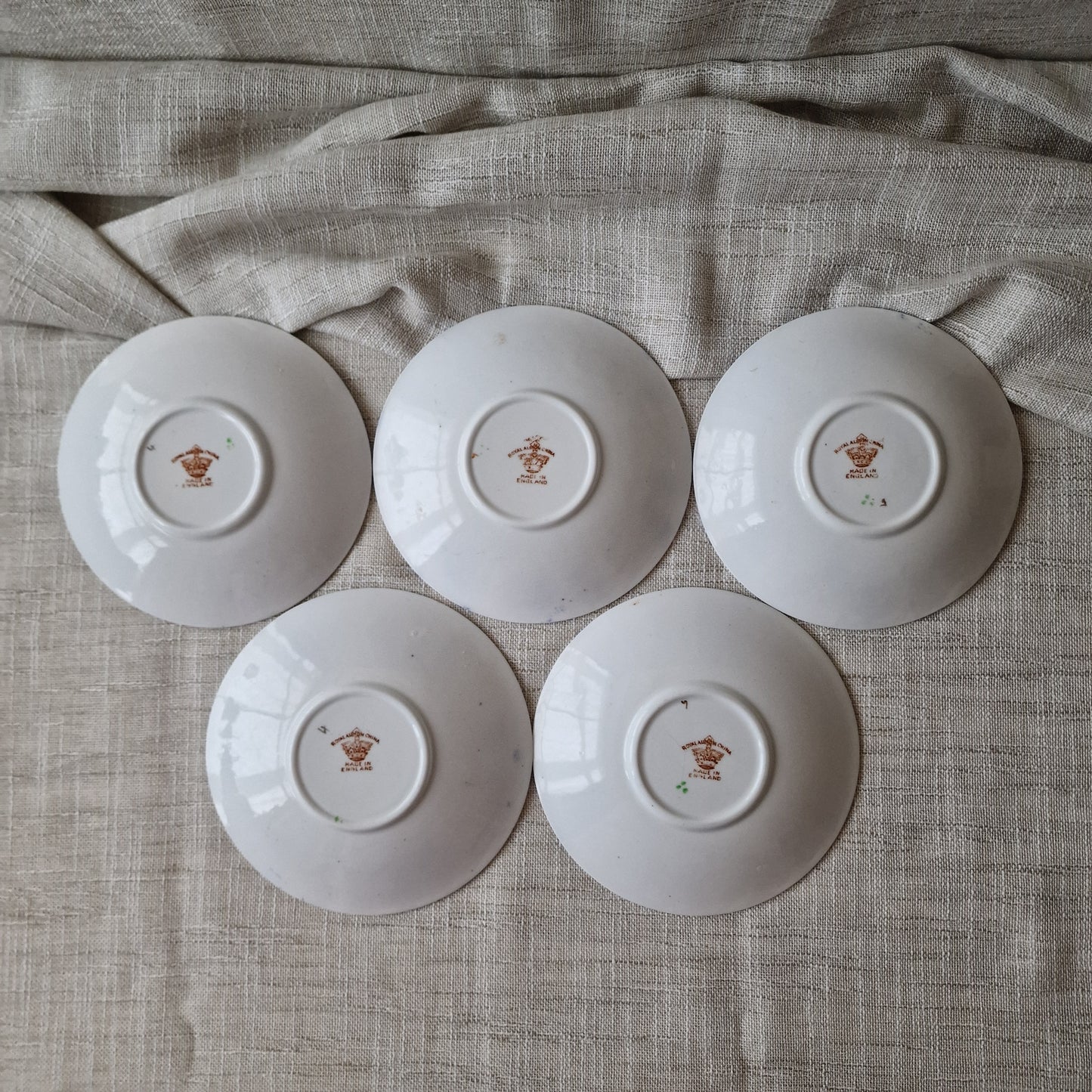 Vintage Imari Small Saucers by Royal Albion