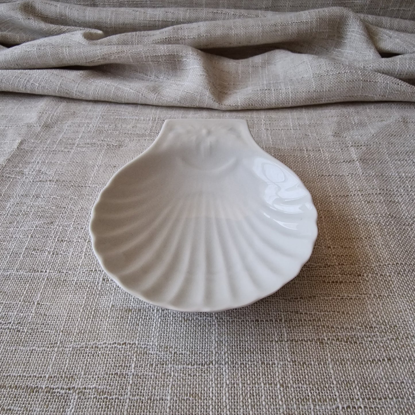 Apilco Scallop Shaped Dish