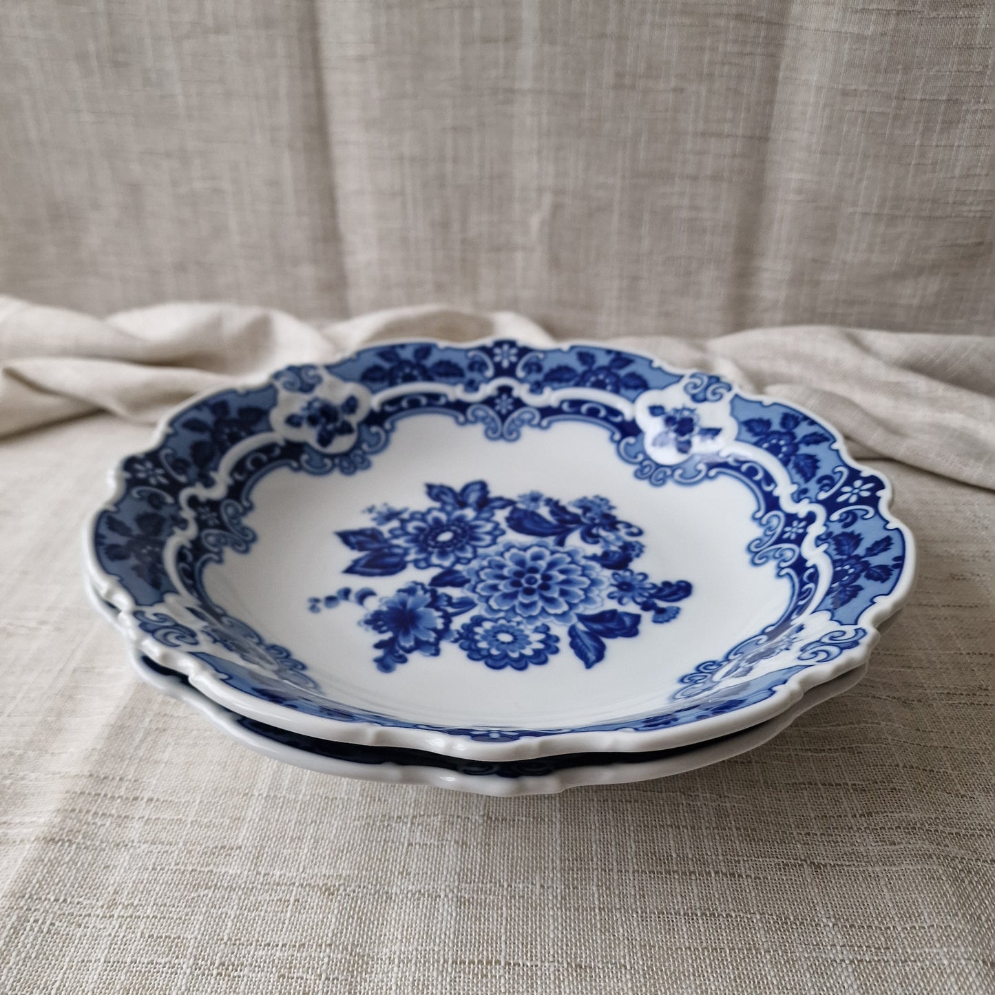 Large Wallendorf Echt Kobalt Porcelain Bowls