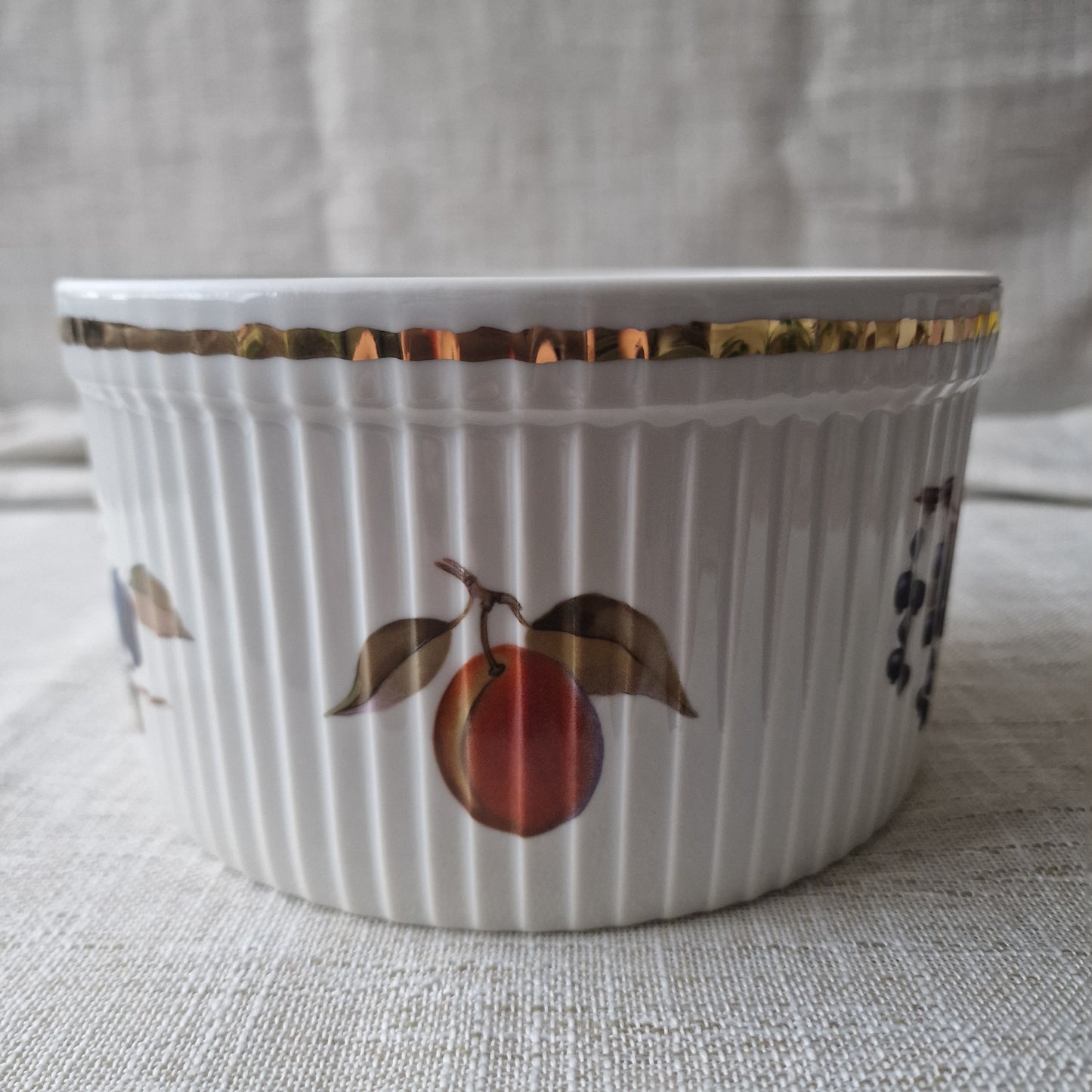Royal Worcester Evesham Gold Fine Porcelain Souffle Dish