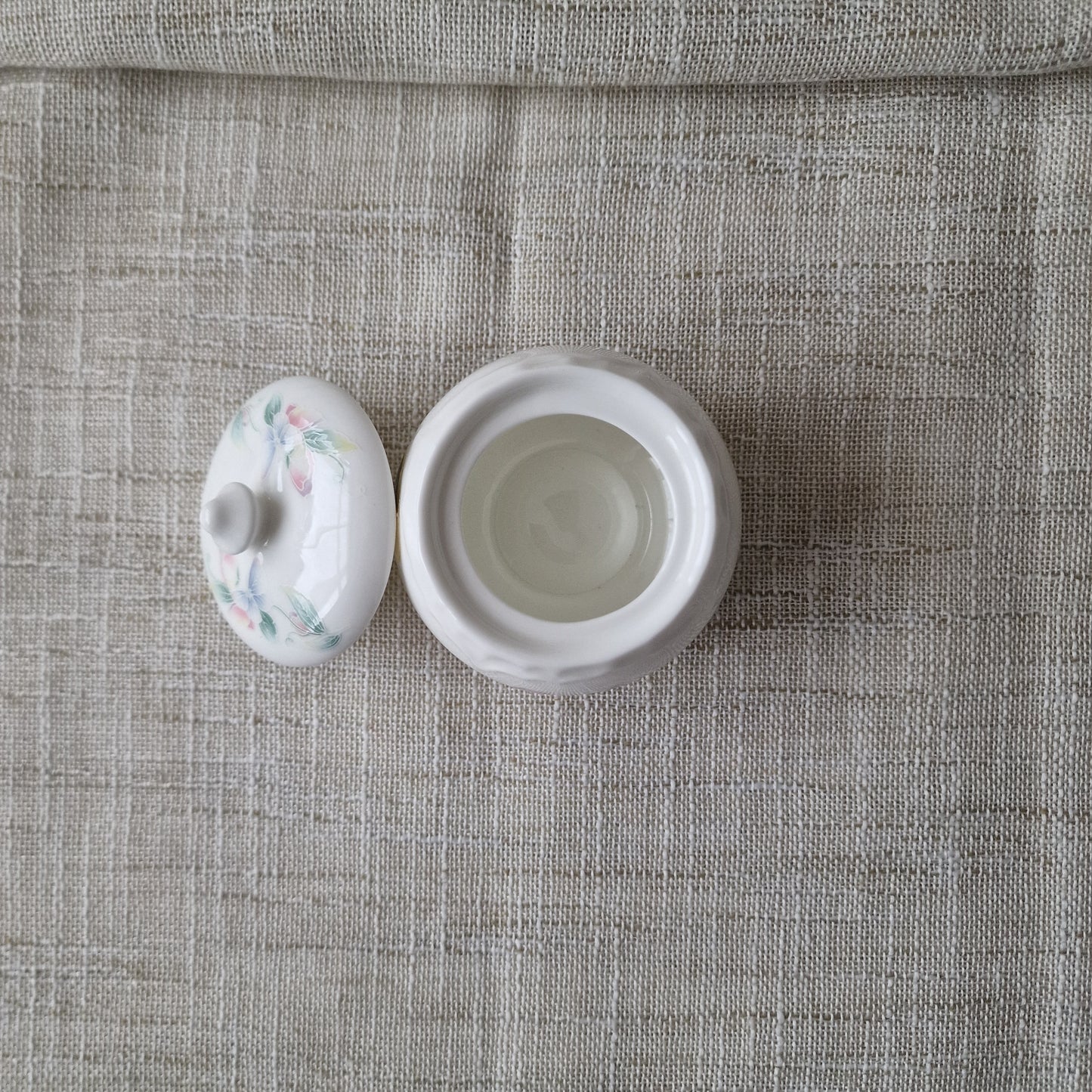 Aynsley Little Sweetheart Trinket Pot