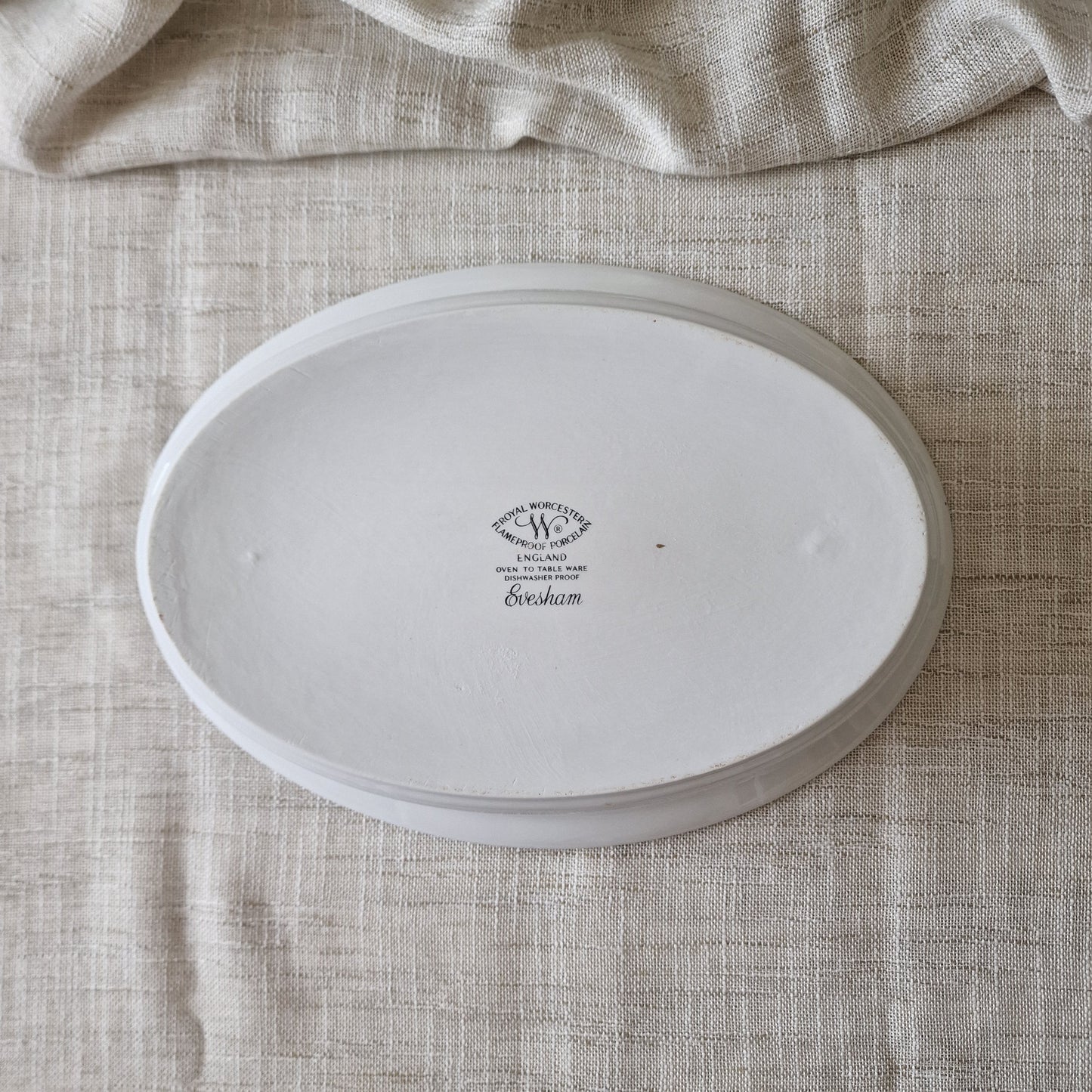 Royal Worcester Evesham Gold Fine Porcelain Oven Dish
