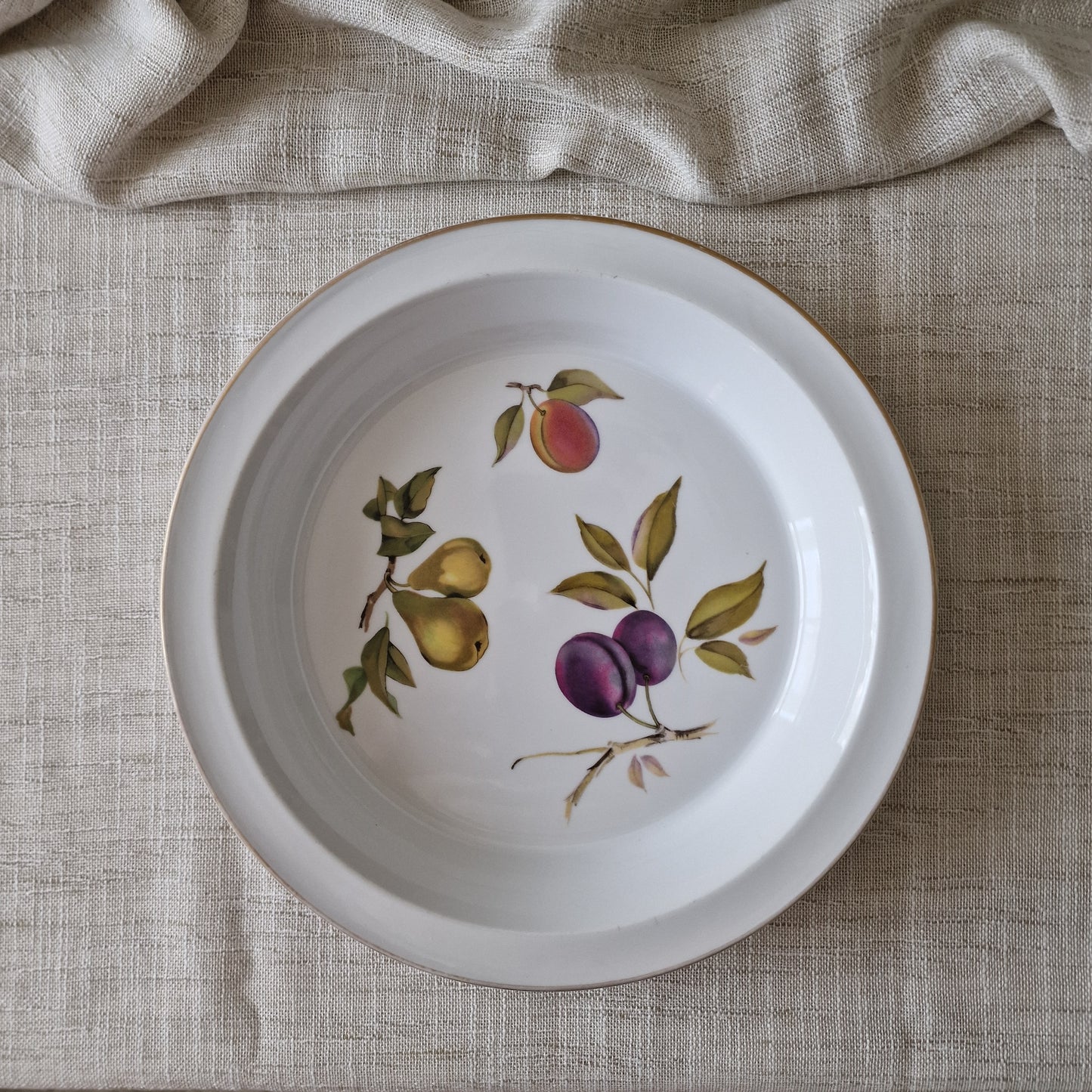 Royal Worcester Evesham Gold Fine Porcelain Oven Dish