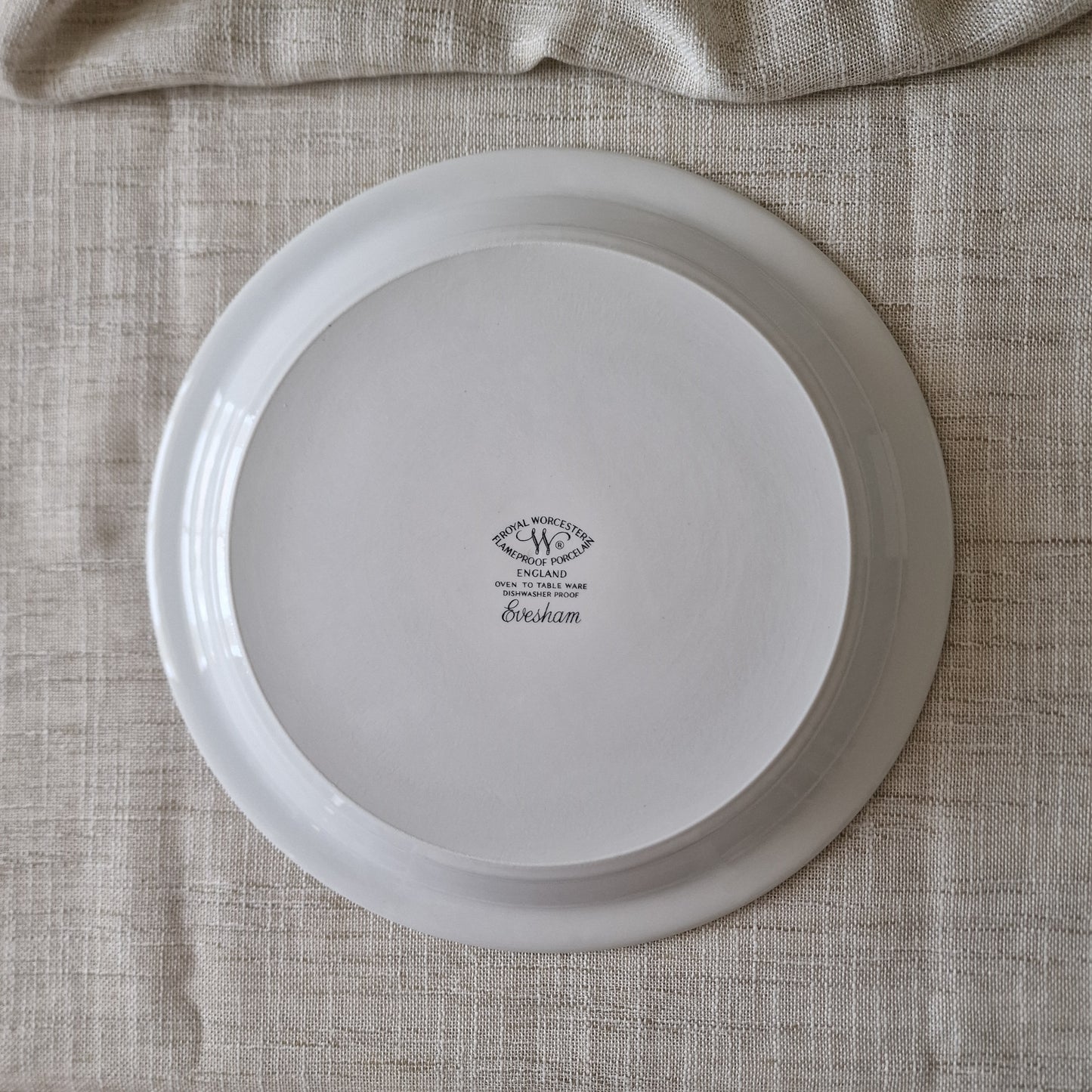 Royal Worcester Evesham Gold Fine Porcelain Oven Dish