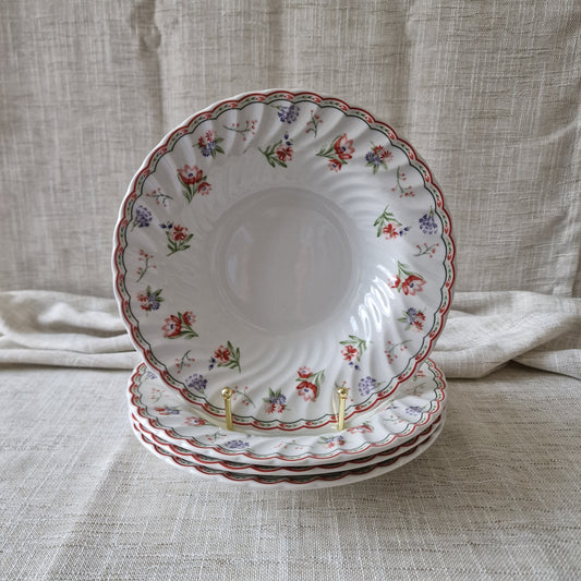 Charlotte Plate Set by Johnson Brothers
