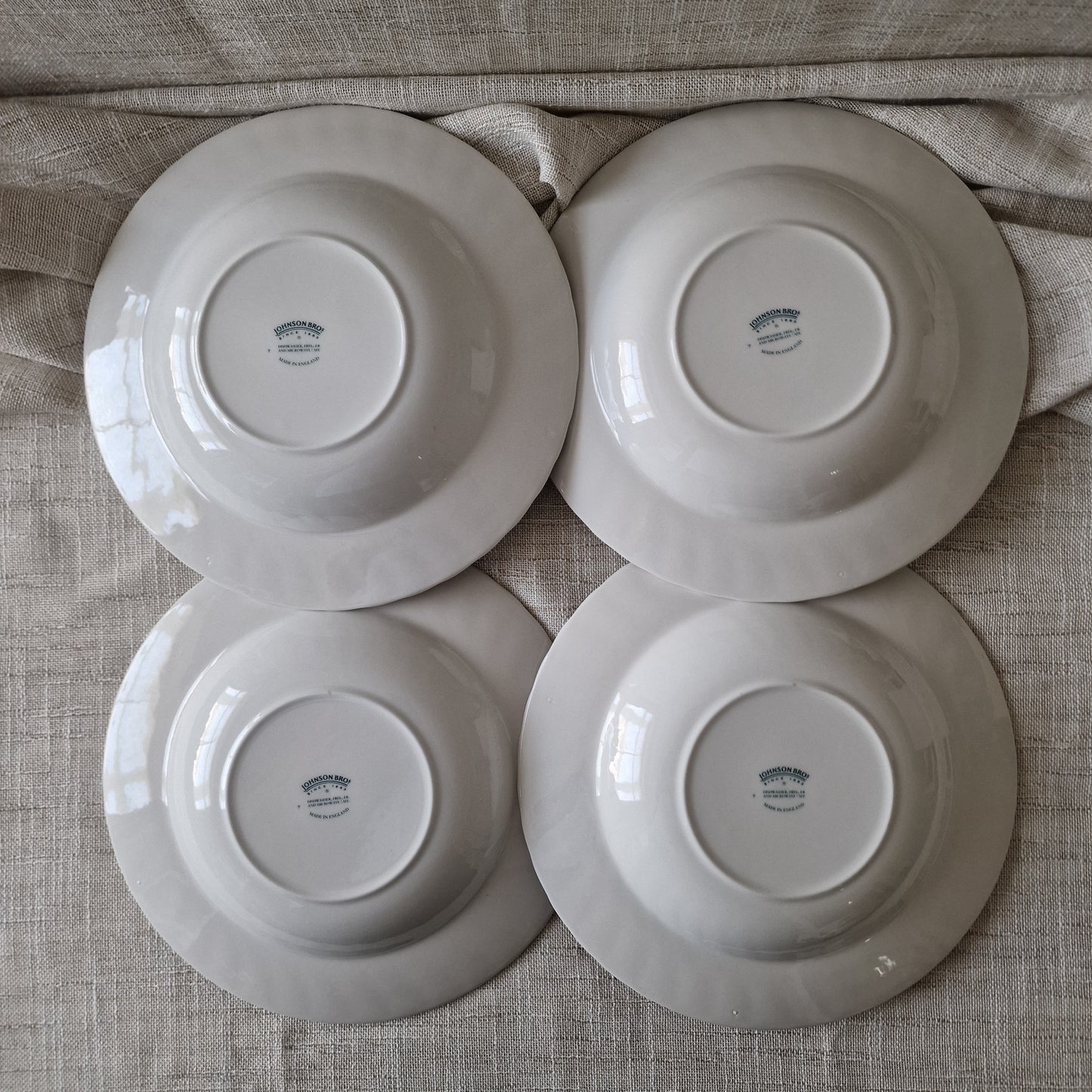Charlotte Plate Set by Johnson Brothers
