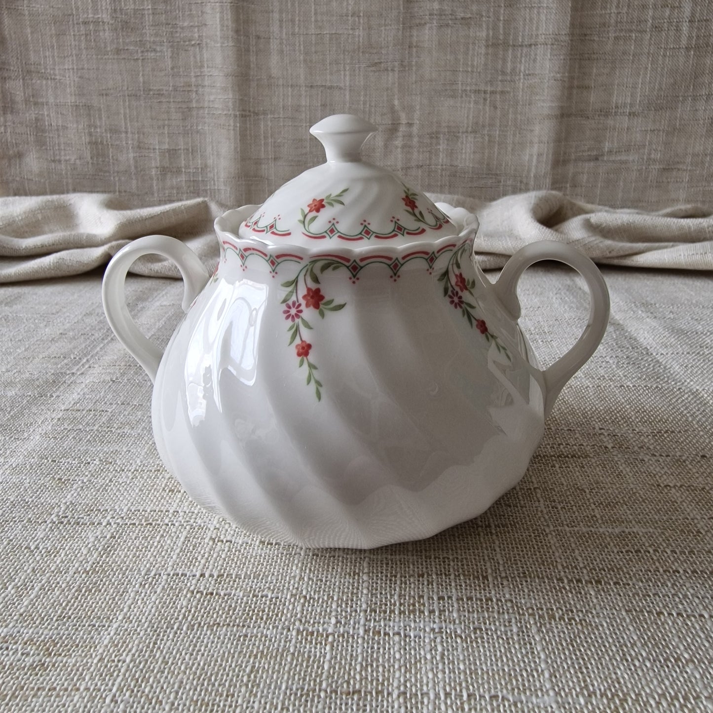 Vintage Wedgwood Pink Garland Sugar Pot