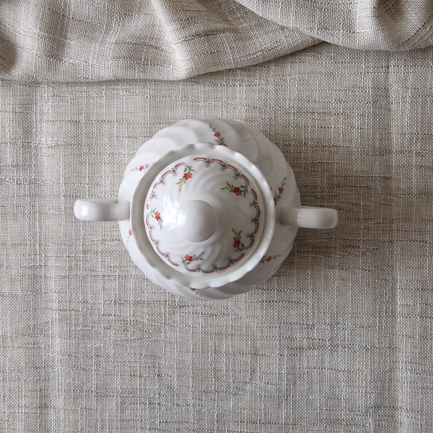 Vintage Wedgwood Pink Garland Sugar Pot