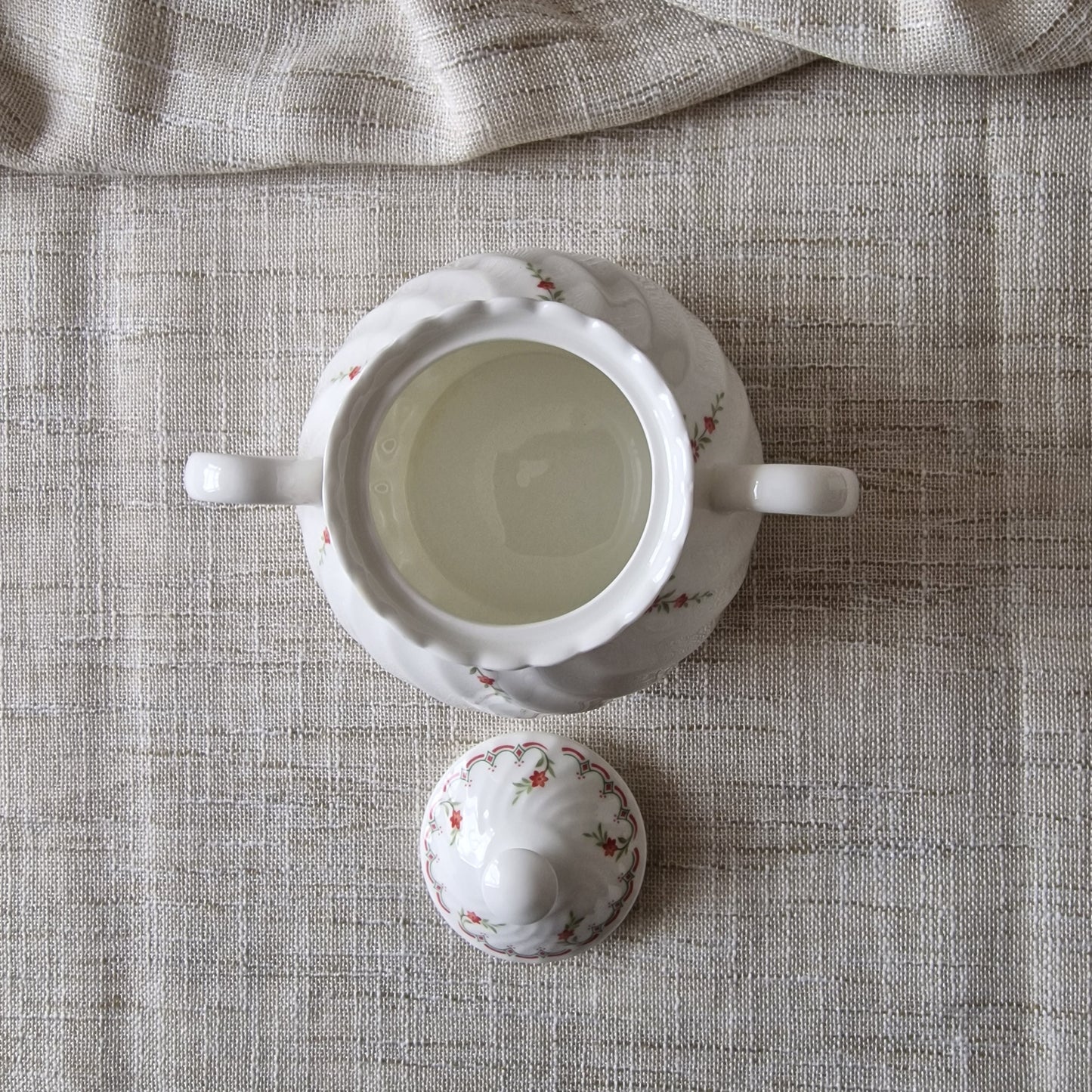 Vintage Wedgwood Pink Garland Sugar Pot